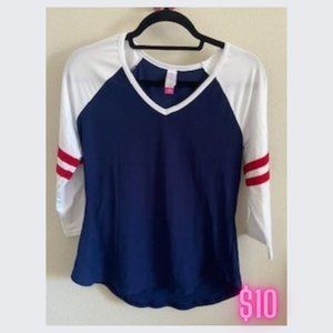 Like New 3/4th Sleeve